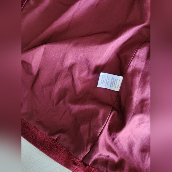 C By One Luxurious Velvet Blazer in Deep Red - Picture 11 of 12